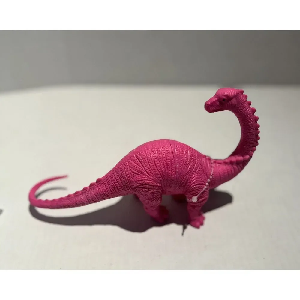 NWT 5 Toy Dinosaurs 1 T-Rex, 1 Brontosaurus 1 Barapasaurus and 2 Pentaceratops.